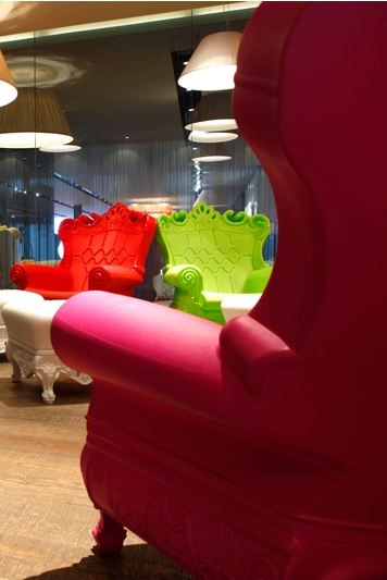 Noleggio Poltrona Queen of Love - colori: Orange, Green, Pink, Red, Black, White a Milano